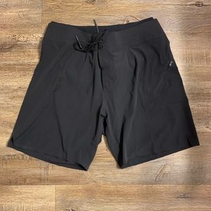 Lululemon El Current Boardshort 7” length w liner